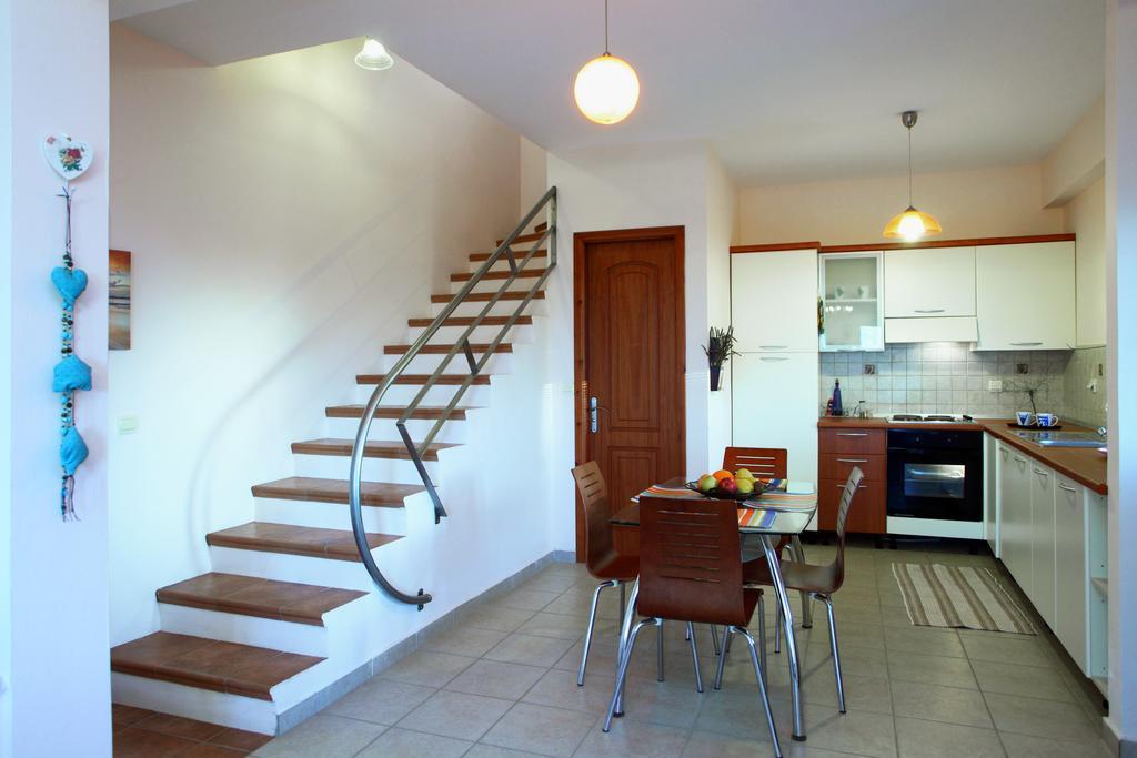 Orizzonte Apartments Lefkada Apolpaina 外观 照片