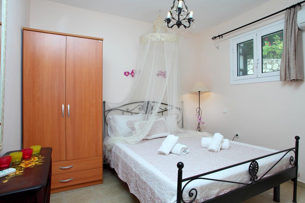 Orizzonte Apartments Lefkada Apolpaina 外观 照片